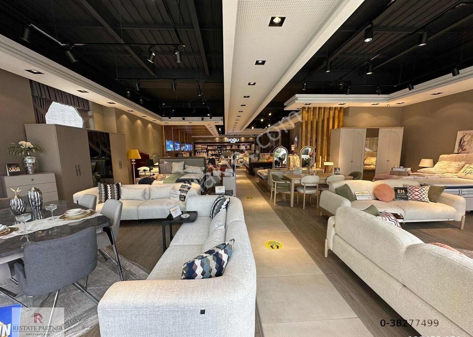 Küçüksu Cad. Üzeri Köşe Konumda Üç Katlı Muazzam Showroom Mağaza - Görsel 34