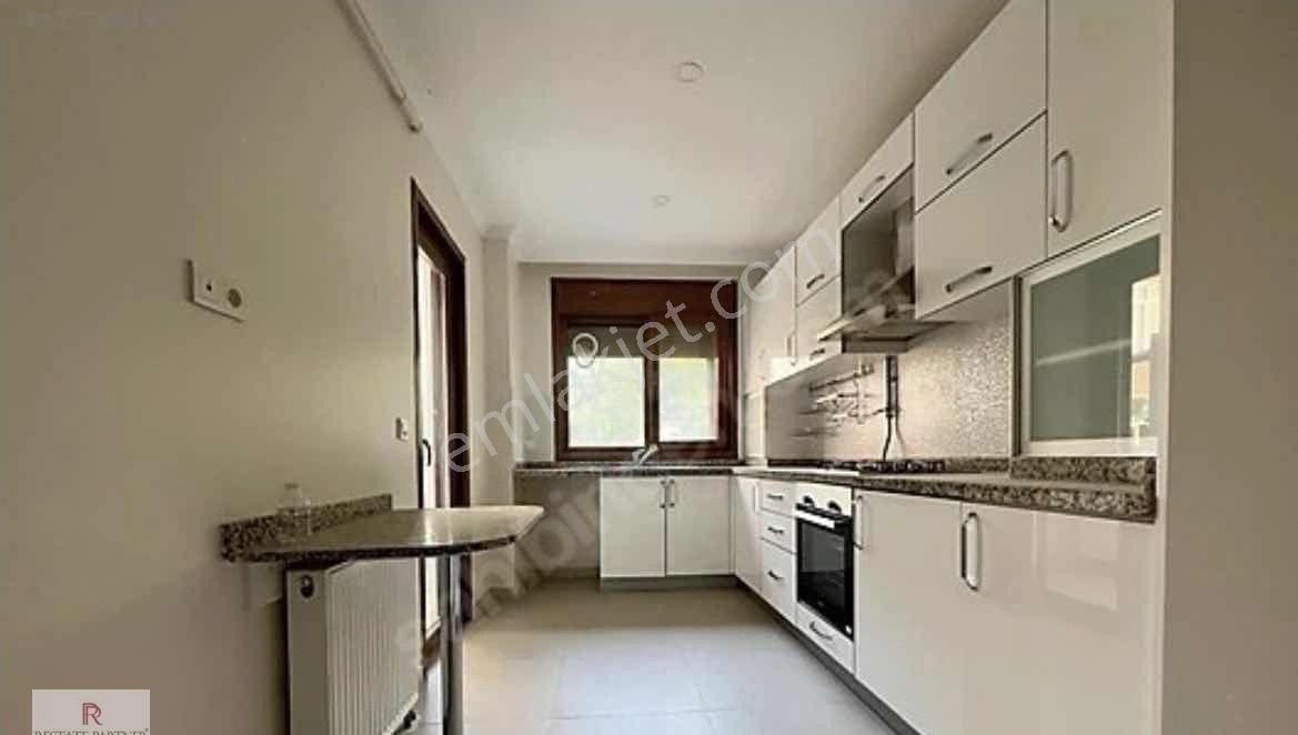 Kazasker 19 Mayıs Mah'de Satılık Boş 3+1 Daire - Görsel 3