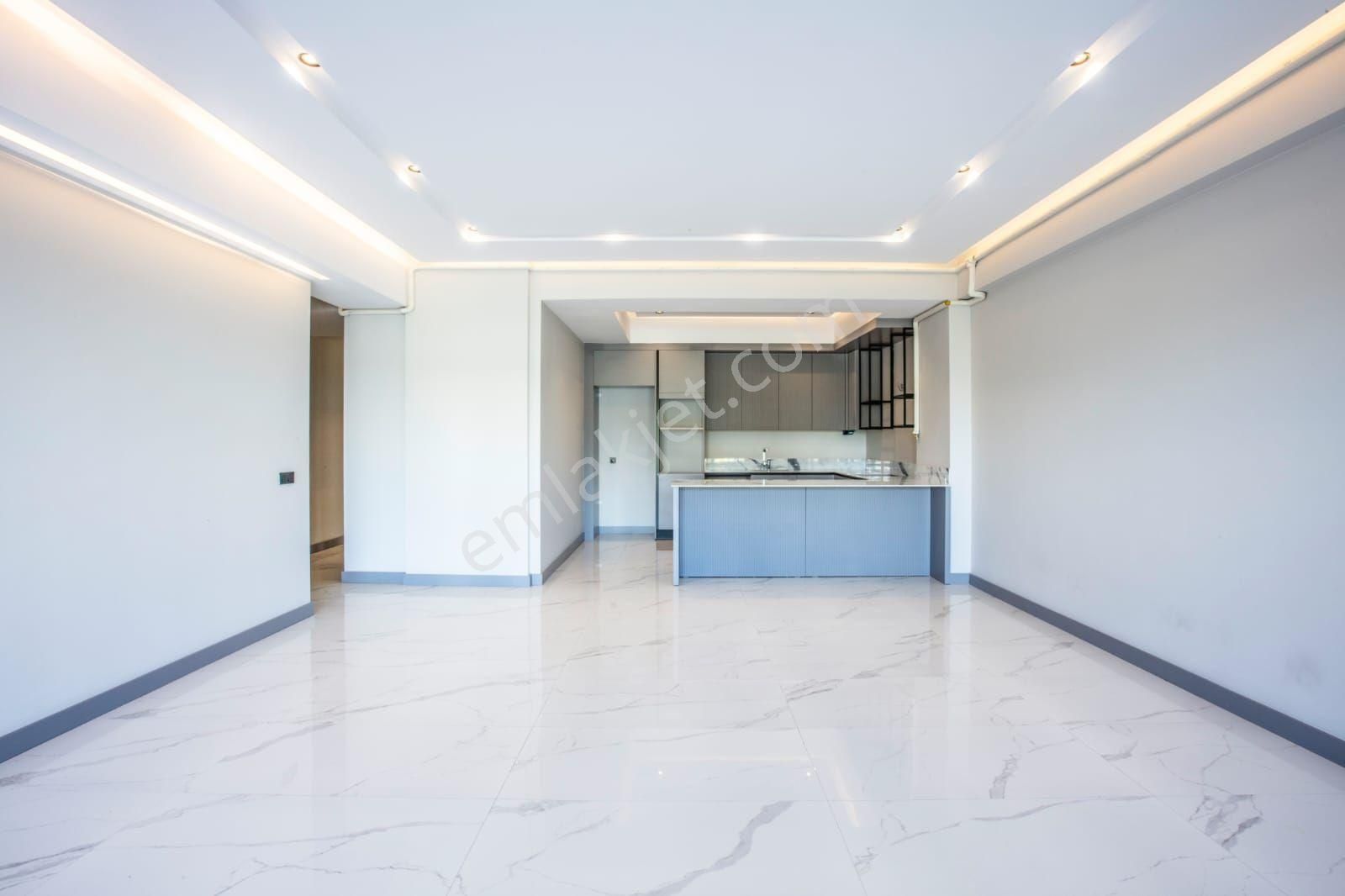 Kuşadası Şehir Merkezinde Havuzlu Türk Hamamlı Saunalı Sitede Yerden Isıtmalı 3+1 150 M2 Sıfır Daire - Görsel 29