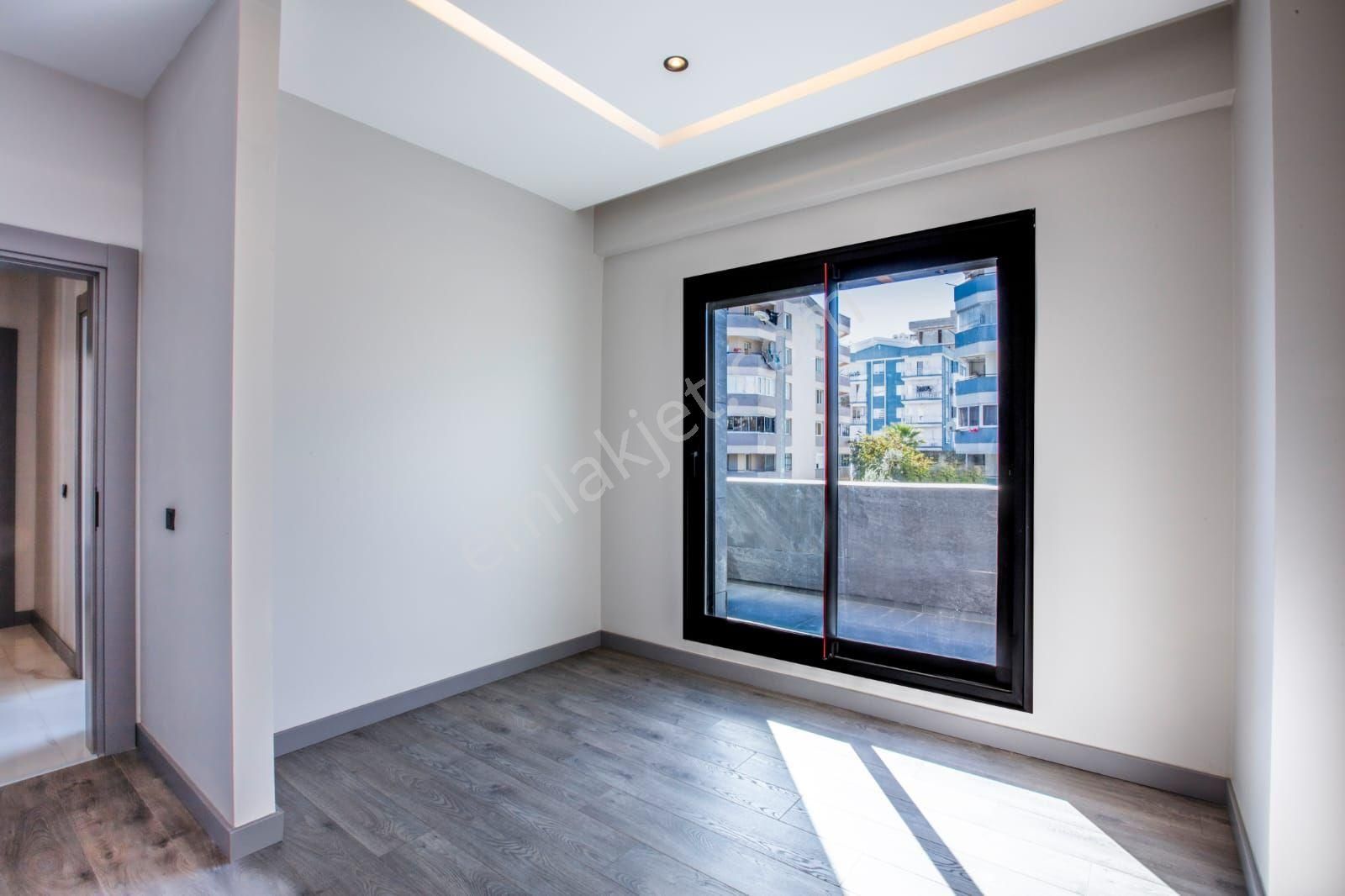 Kuşadası Şehir Merkezinde Havuzlu Türk Hamamlı Saunalı Sitede Yerden Isıtmalı 3+1 150 M2 Sıfır Daire - Görsel 20