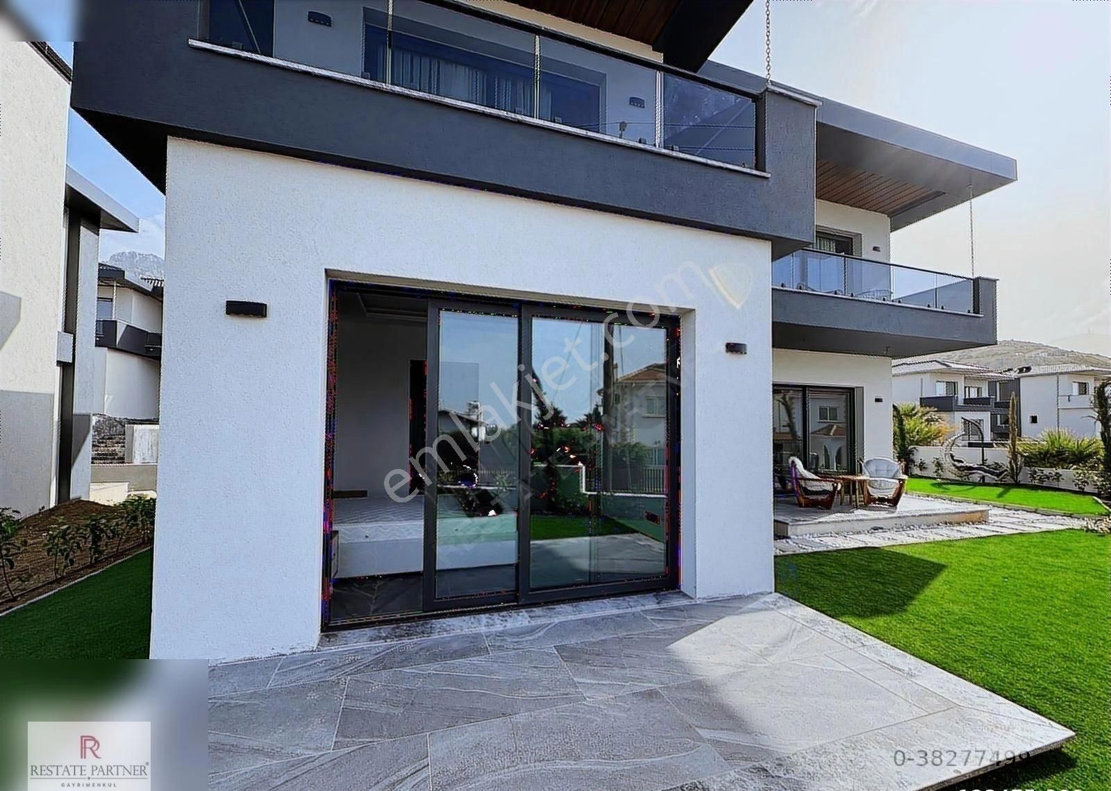 Kıbrıs Girne Alsancak 4+1 Satılık Villa - Görsel 17