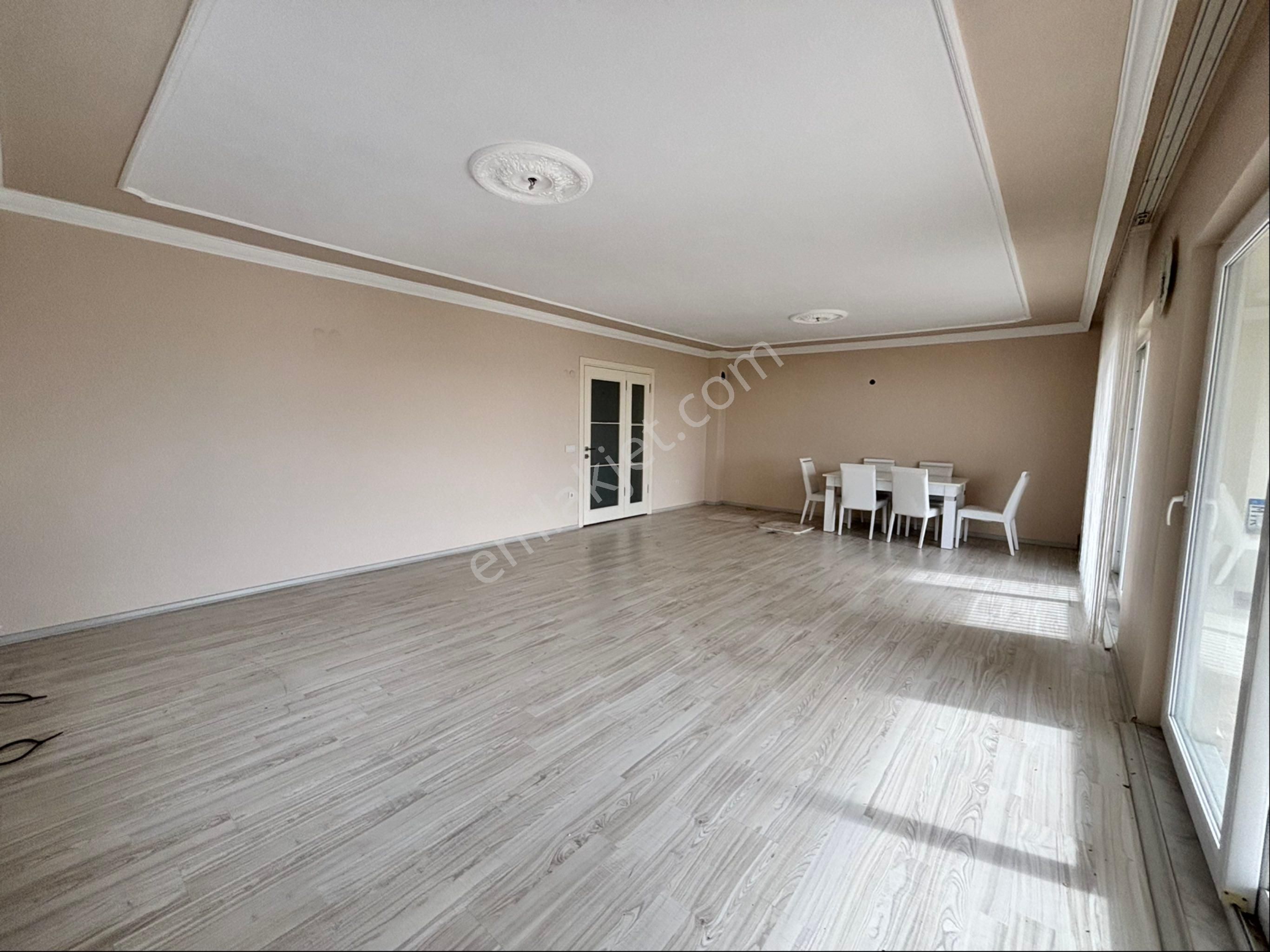 Ege Mahallesi Üner Sitesinde Deniz Manzaralı 3+1 Kiralık Daire - Görsel 18