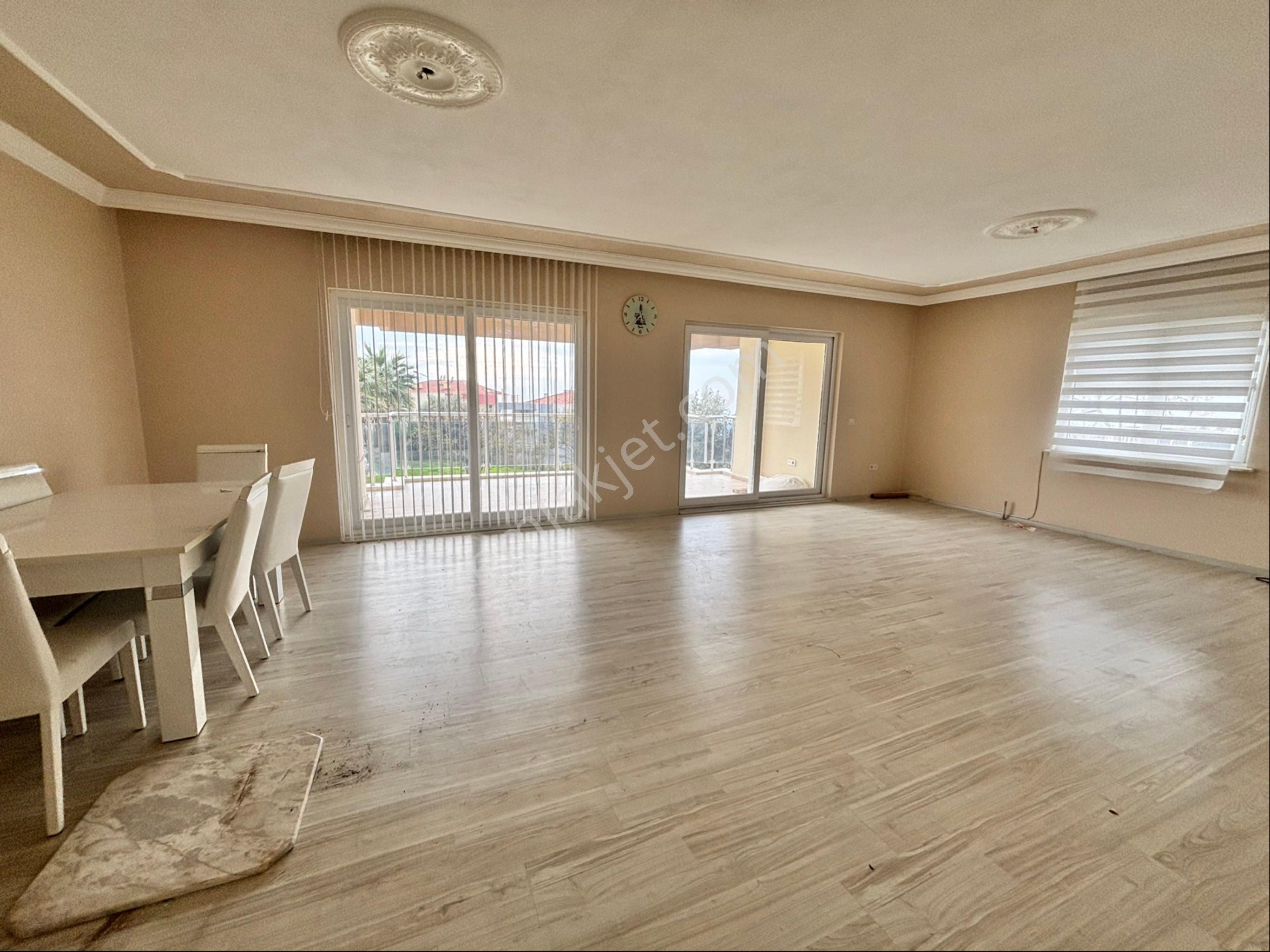 Ege Mahallesi Üner Sitesinde Deniz Manzaralı 3+1 Kiralık Daire - Görsel 8