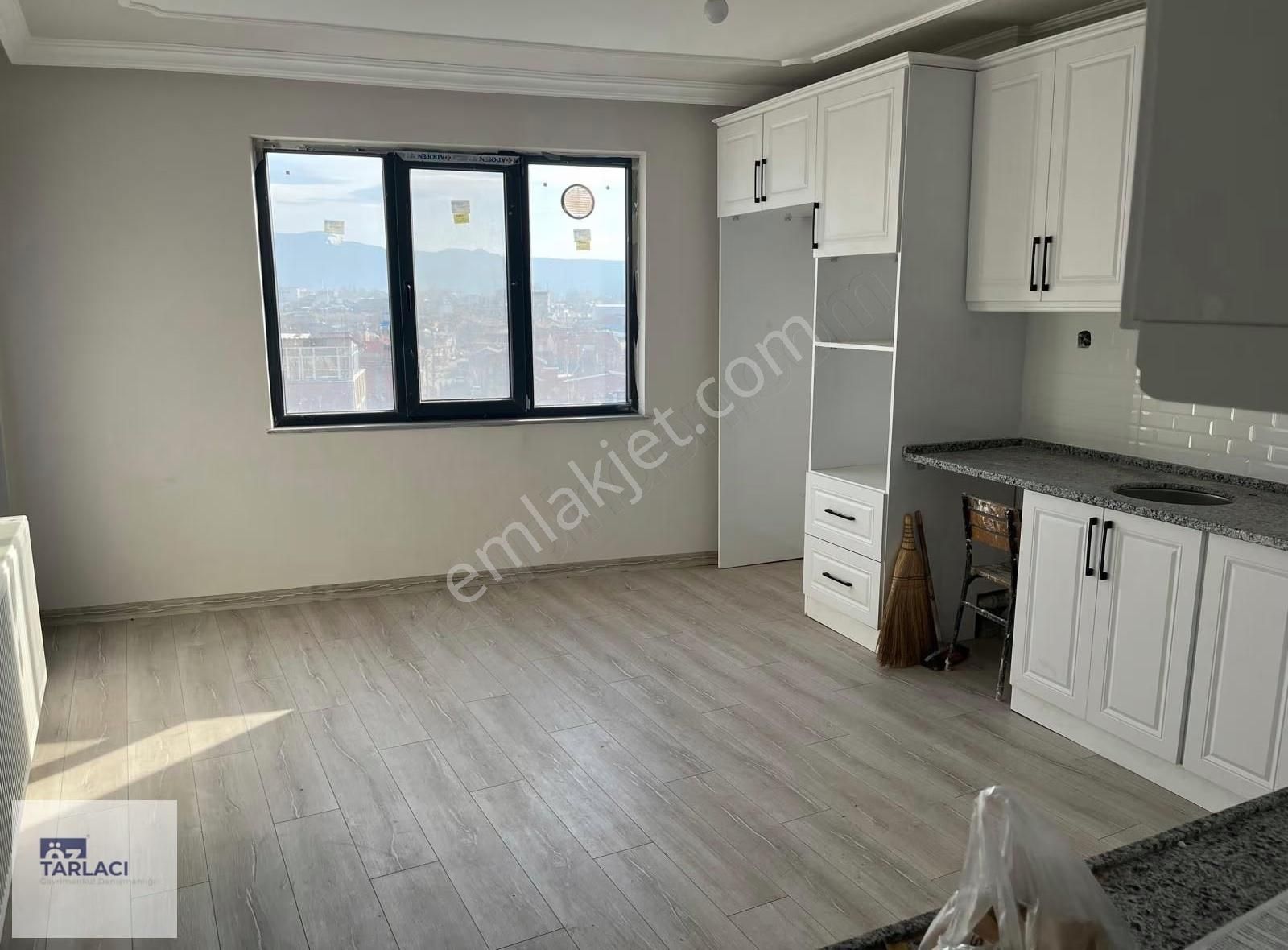 Fevzidede Azatlı Cadde Üzeri Satılık Daire - Görsel 18