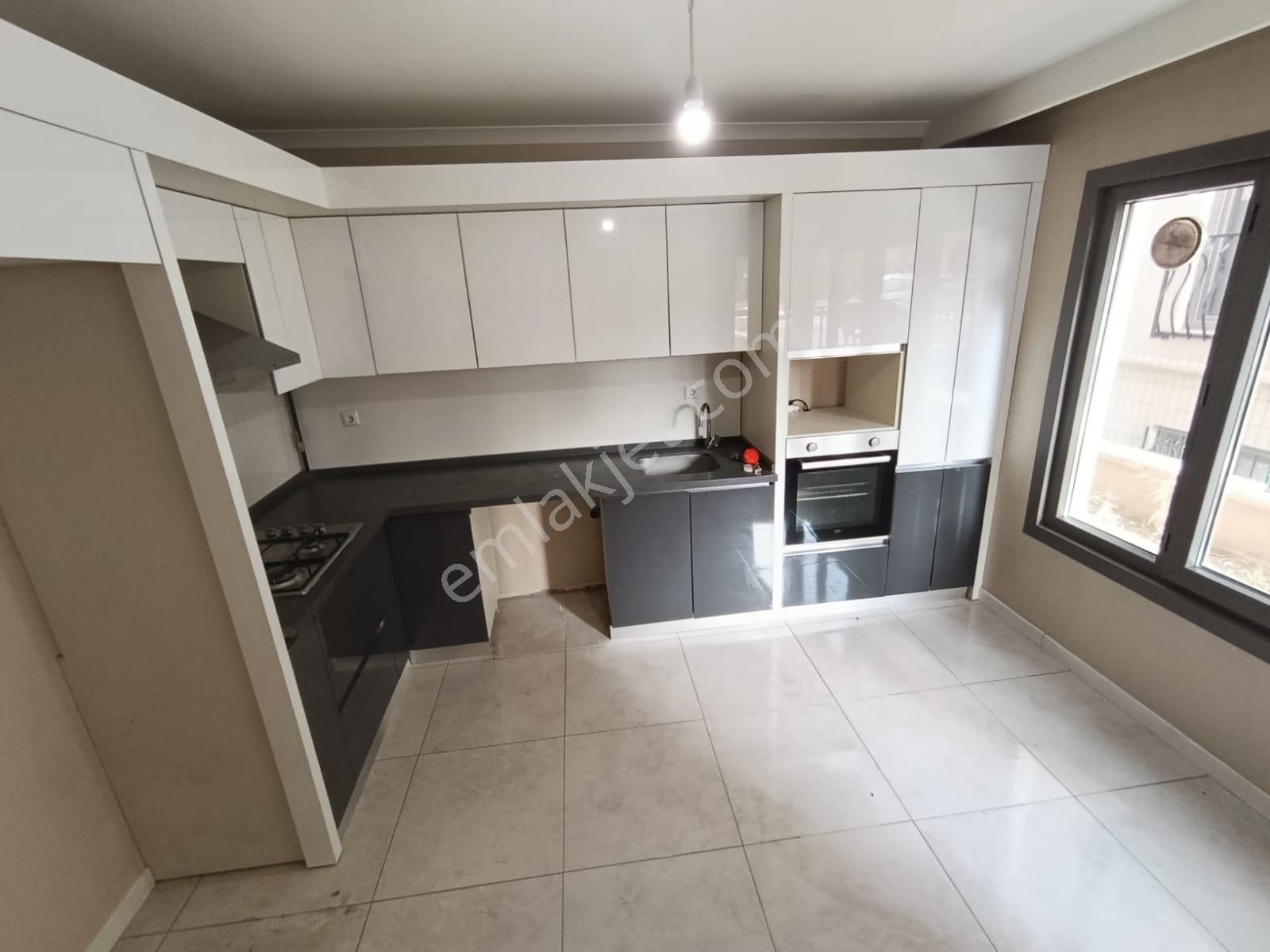 Y.mahalle Yunus Emre Mah. Lüx Yapılı 2+1 Satılık Daire