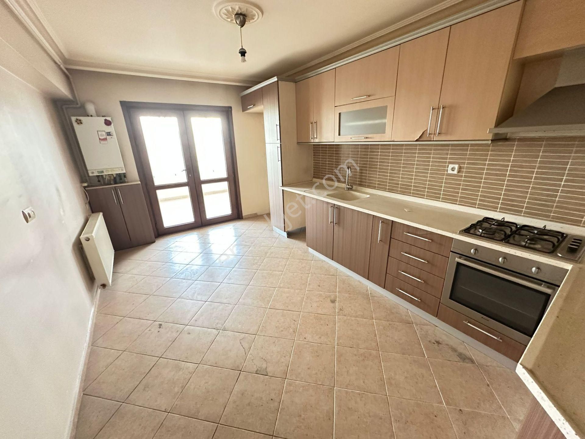 Bölgenin En Prestijli Konutlarında Ayaş Yolu Üzeri 3+1 Geniş M² - Görsel 3