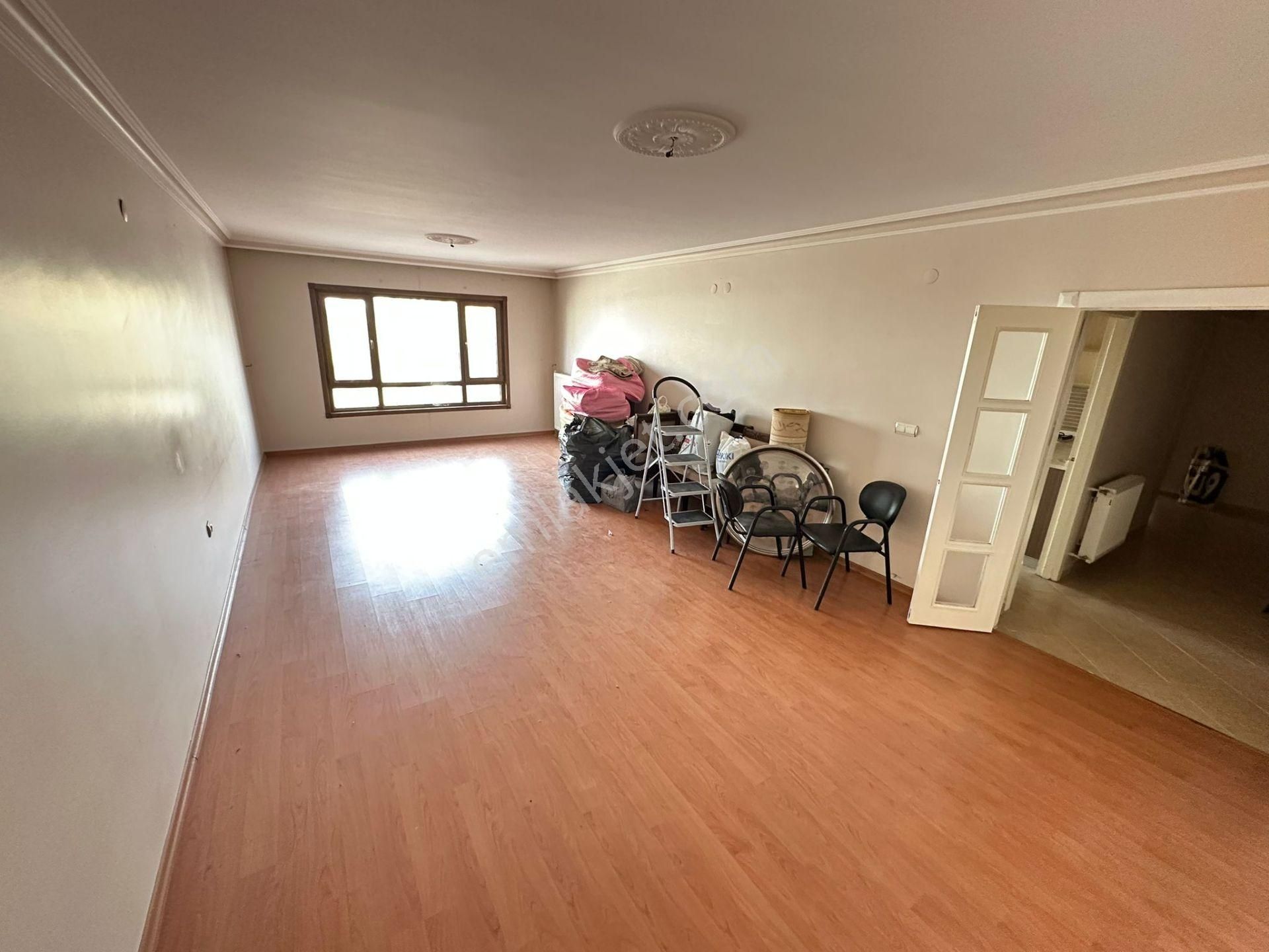 Bölgenin En Prestijli Konutlarında Ayaş Yolu Üzeri 3+1 Geniş M² - Görsel 7