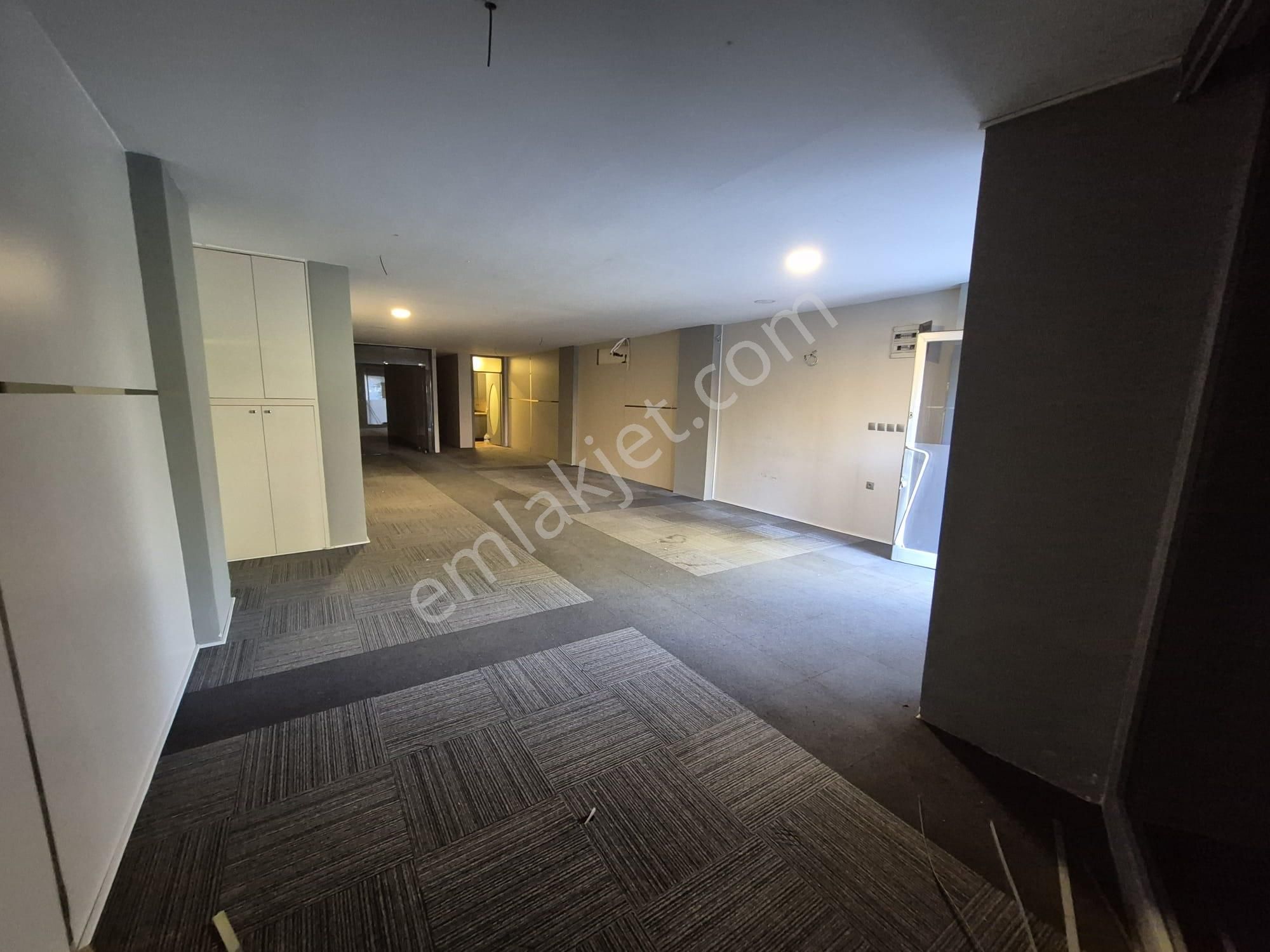 Yeniğün Mah//kaymakamlık'a100metre//çevik1 Meydan/yapıkıredi Bank Yanı//otoparklı,wc,mutfak,kepnkli - Görsel 3