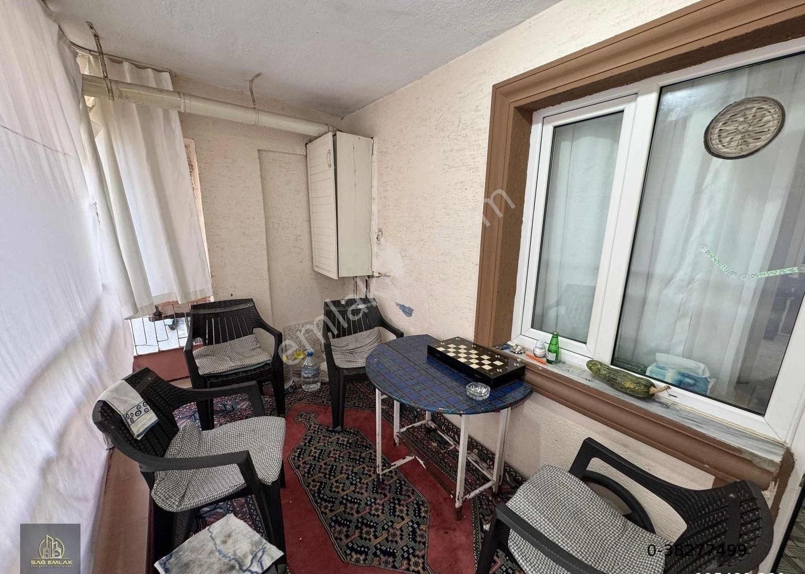 Bağlarbaşında 2+1 Satılık Geniş Daire - Görsel 17