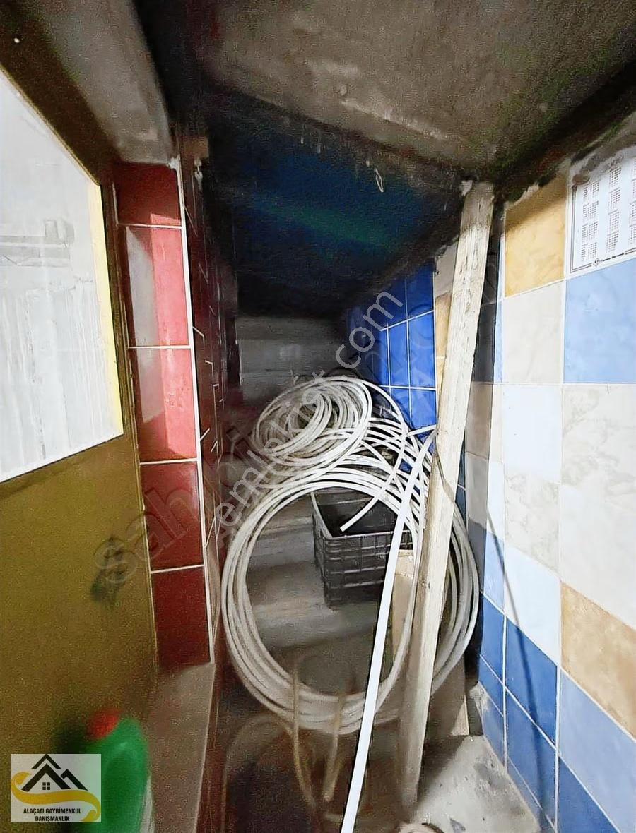 Alaçatı Dan Süper Konum 350 M2 İki Ayrı Tapu İki Köşe Dükkan - Görsel 28