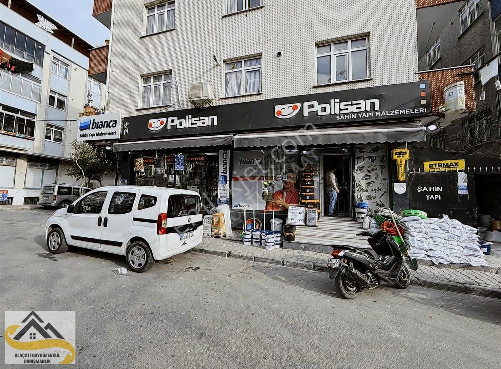 Alaçatı Dan Süper Konum 350 M2 İki Ayrı Tapu İki Köşe Dükkan - Görsel 3