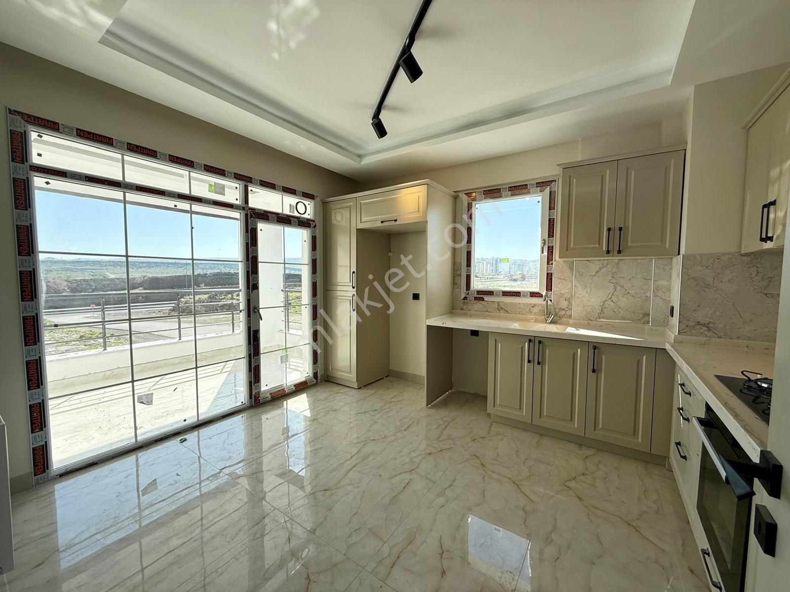 Şirintepe Mahallesinde 3 Cepheli, Geniş Ve Lüks 3+1 Sıfır Daire - Görsel 13