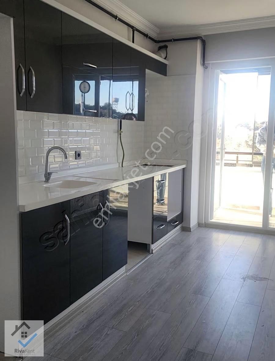 Karasamsunda Havuzlu Sitede Deniz Manzaralı 2+1 Daire - Görsel 3