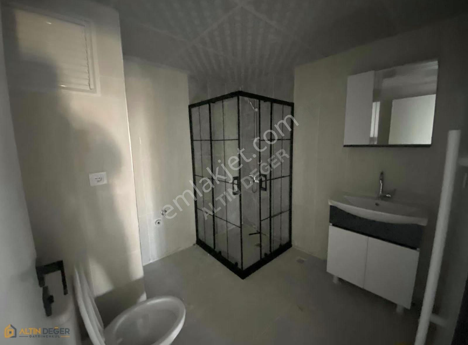 Acil Satılık Şentepede Asansörlü 3+1 Ebeveyn Banyolu Sıfır Daire