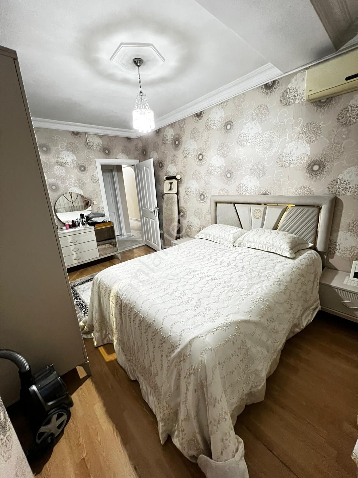 Bahçelievler Zafer Mah. Satılık Daire 2 Adet Karşılıklı 3+1 3 Kat 125m2 - Görsel 8