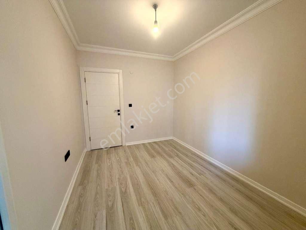 İdealtepe'de Marmaraya Yakın 7 Yıllık Ferah 3+1 Daire - Görsel 6