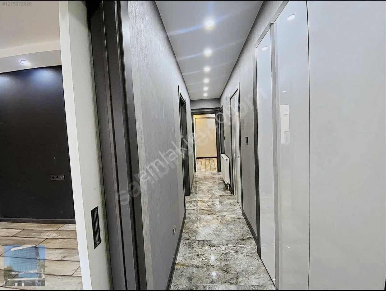 Bornova Merkezde Full Tadilatlı Doğalgazlı Kiralık 3+1 Daire - Görsel 29