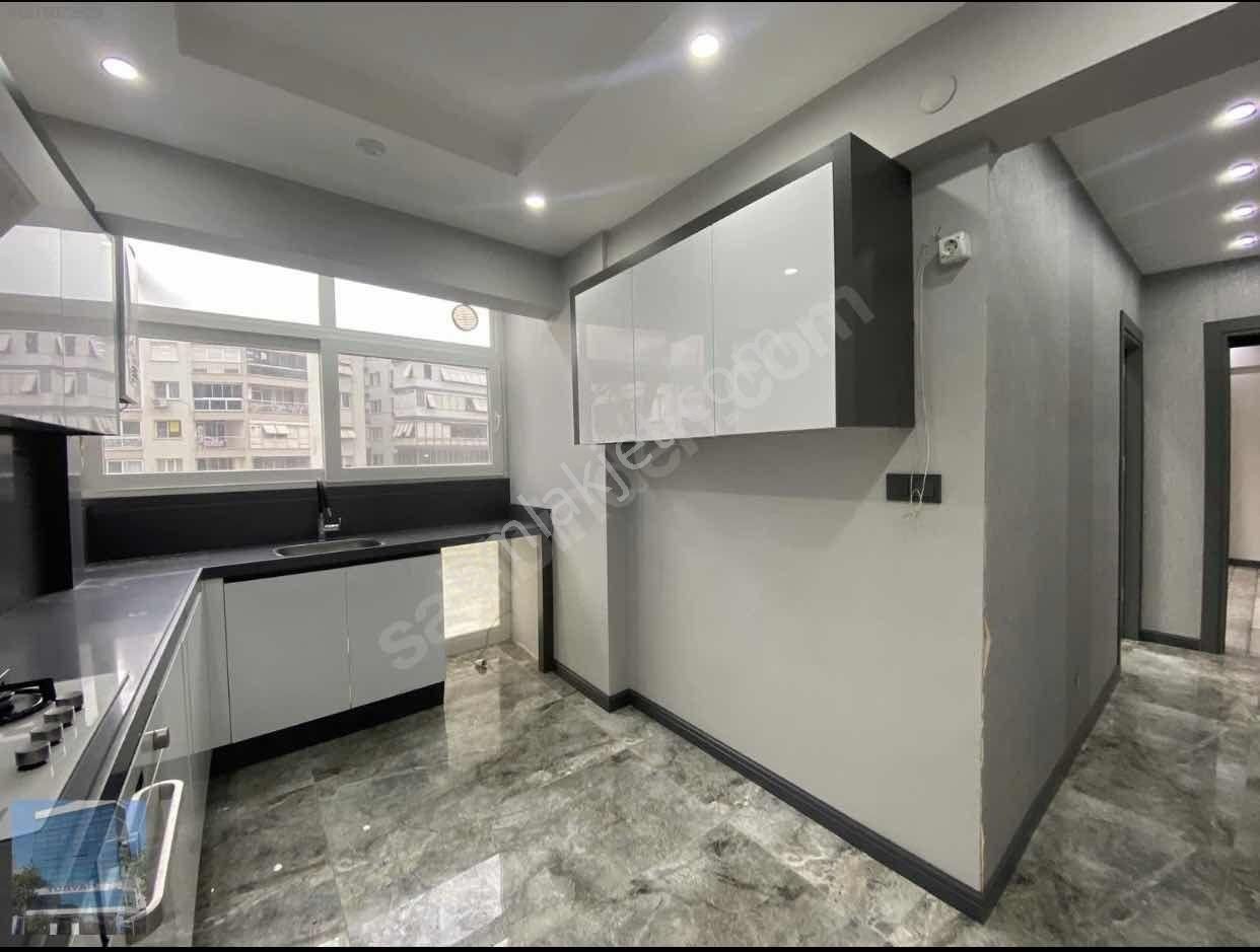 Bornova Merkezde Full Tadilatlı Doğalgazlı Kiralık 3+1 Daire - Görsel 20