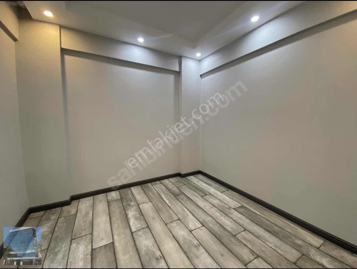 Bornova Merkezde Full Tadilatlı Doğalgazlı Kiralık 3+1 Daire - Görsel 12