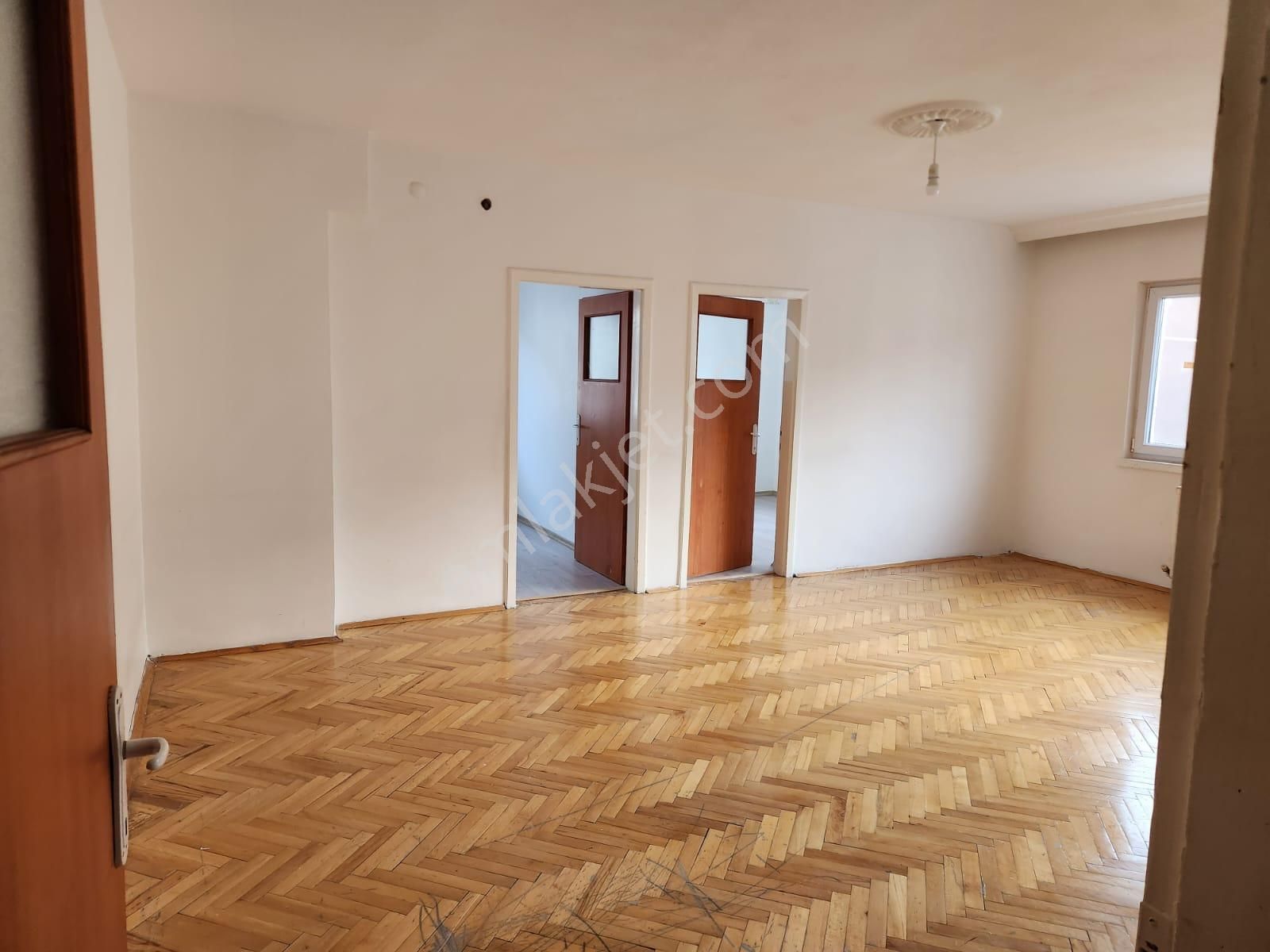 Mç Emlaktan Plevne Mh."de 3+1 Haftanın Fırsat Satılık Dairesi - Görsel 2