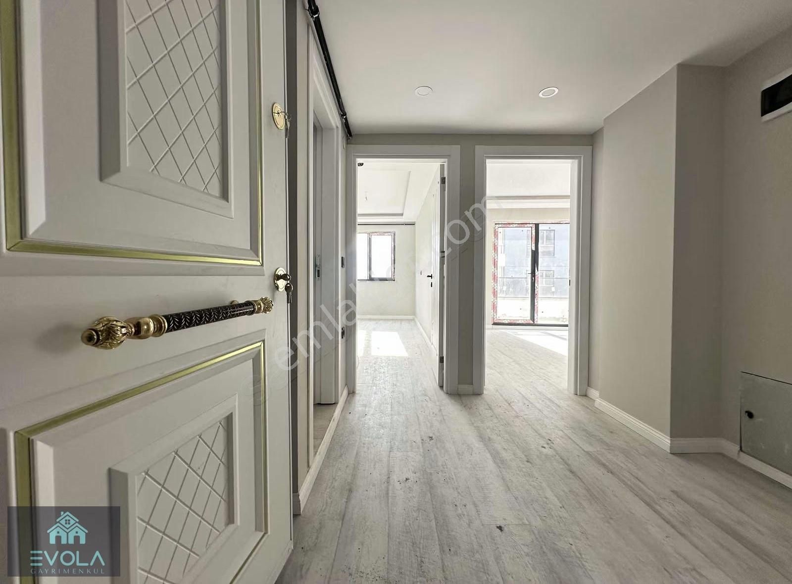 Evola Gayrimenkul'den Mükemmel Konumda Satılık 2+1 Daire