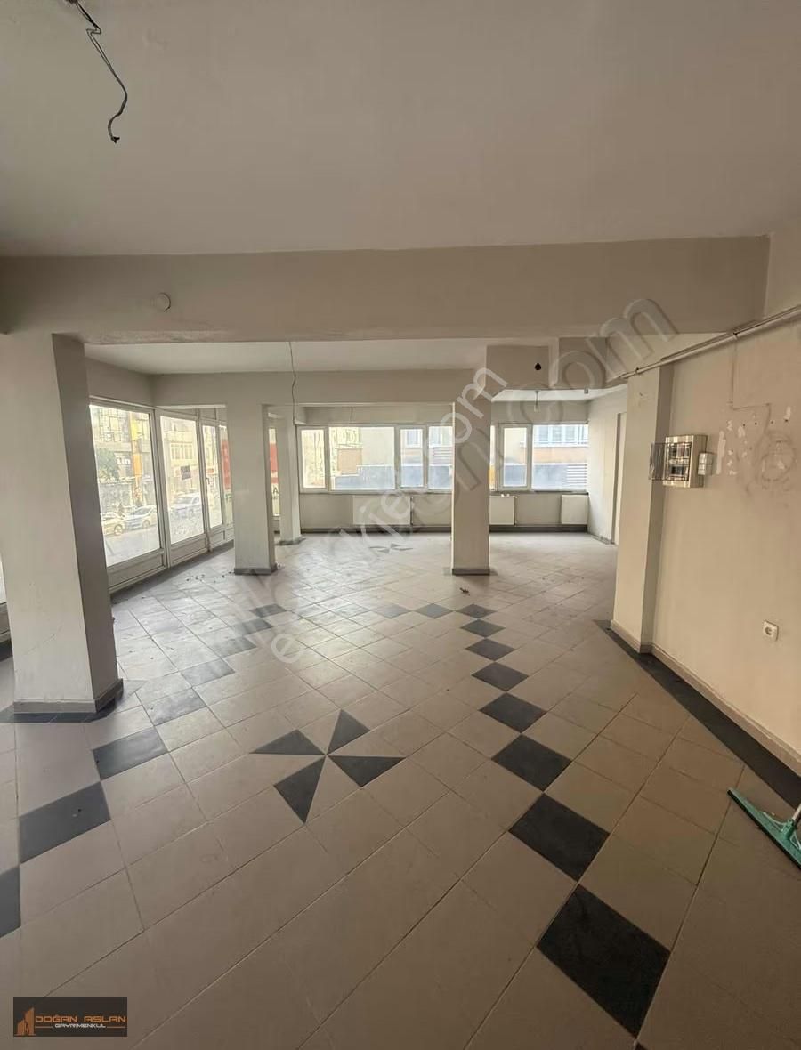 Doğan Aslan'dan Cadde Üzeri Kiralık Dükkan - Görsel 12