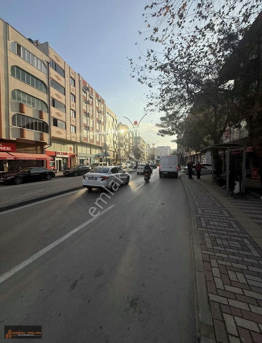 Doğan Aslan'dan Cadde Üzeri Kiralık Dükkan - Görsel 10