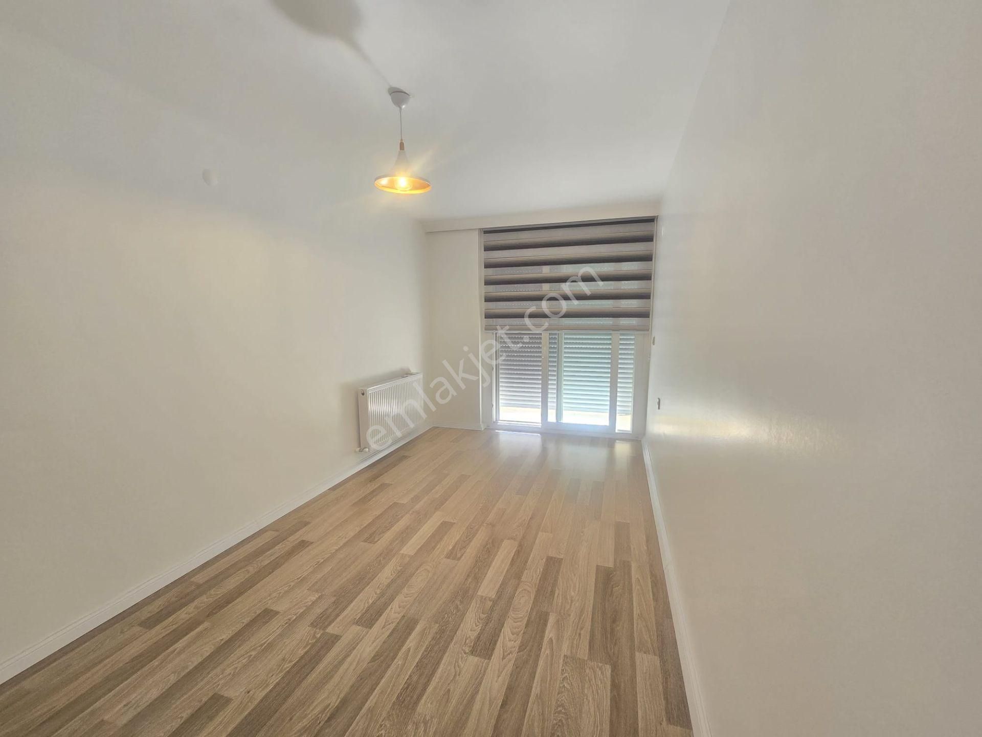 Davutlar Merkezde Ebeveyn Banyolu, 3+1 Daire - Görsel 13