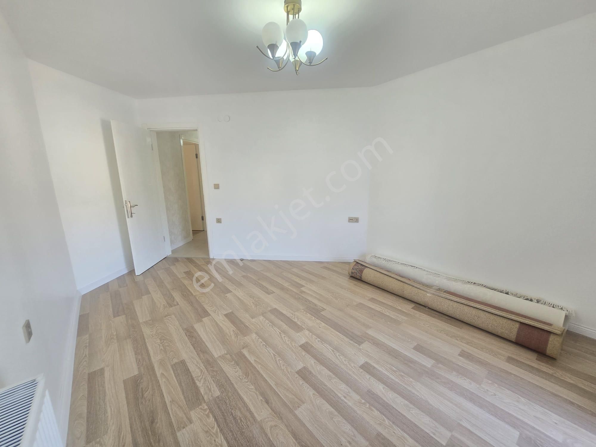 Davutlar Merkezde Ebeveyn Banyolu, 3+1 Daire - Görsel 19