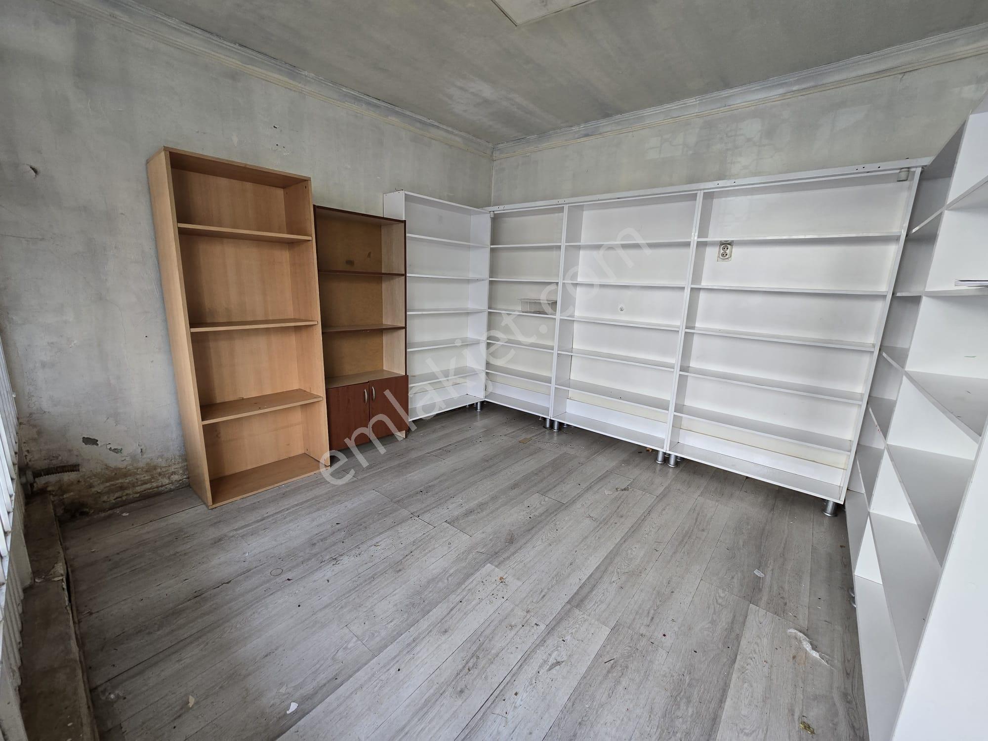 Balçovada Anayol Üzeri Sağlık Ocağı Yanı 15m² Kiralık Dükkan - Görsel 6