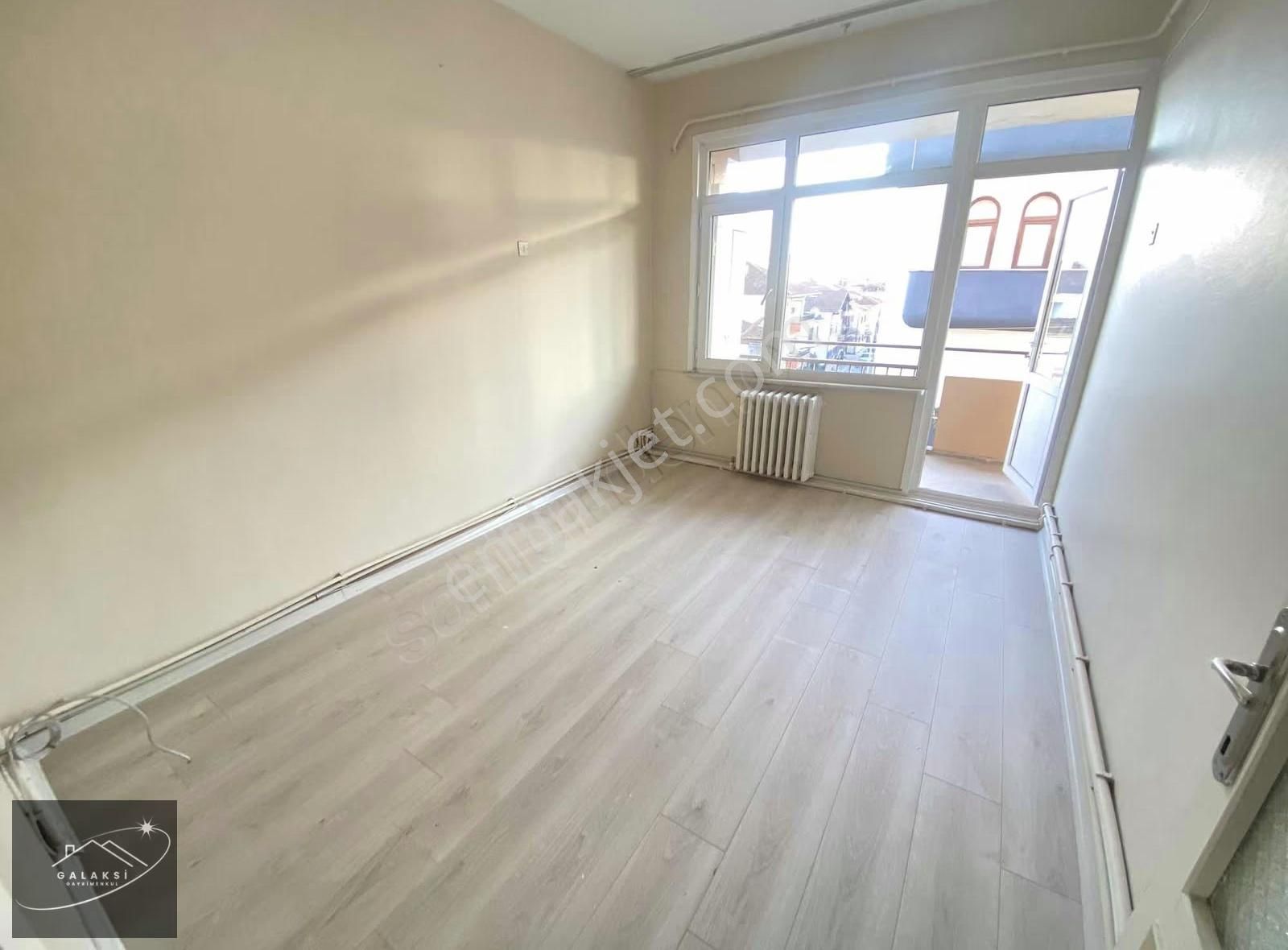 Çark Caddesi İçi Yenilenmiş Geniş Ve Ferah 3+1 Kiralık Daire - Görsel 15