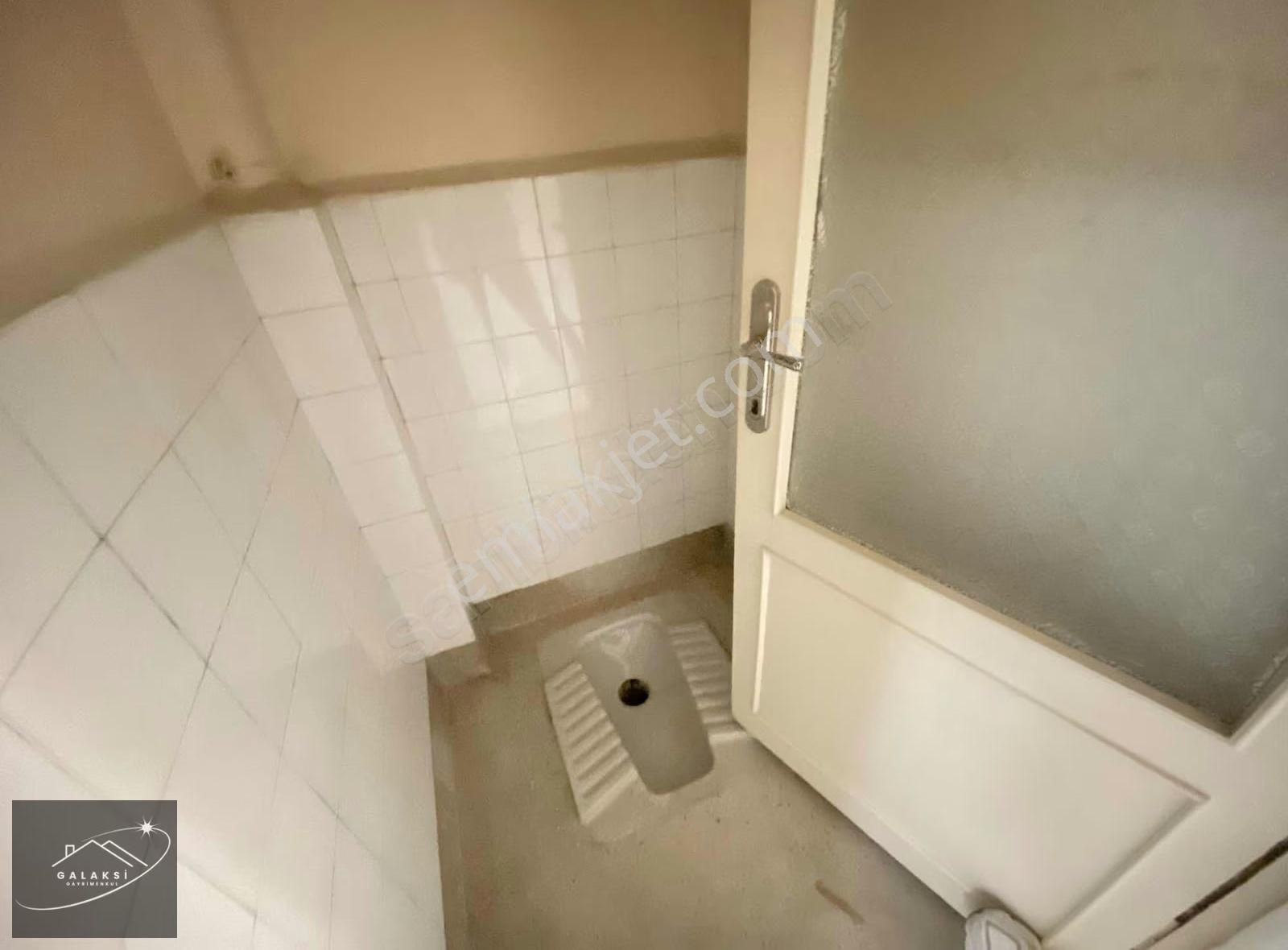 Çark Caddesi İçi Yenilenmiş Geniş Ve Ferah 3+1 Kiralık Daire - Görsel 26
