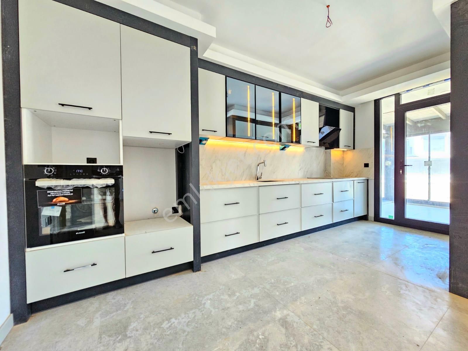 ▶ ▶ Akçay Körfez'den Denize Sıfır Havuzlu Site İçinde 3+1 Sıfır Satılık Villa - Görsel 35