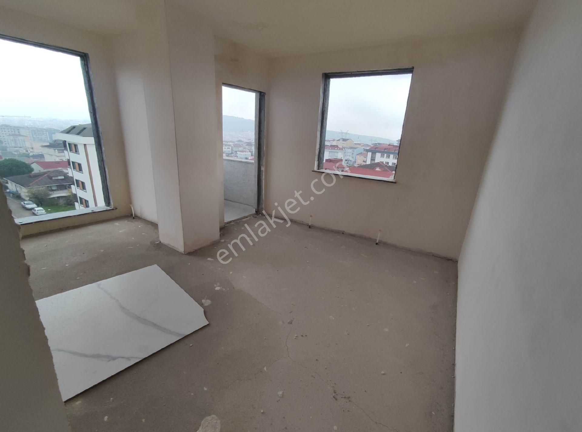 Para'dan Sultanbeyli'de Sıfır Bina Geniş Teras 3+1 Dubleks Daire