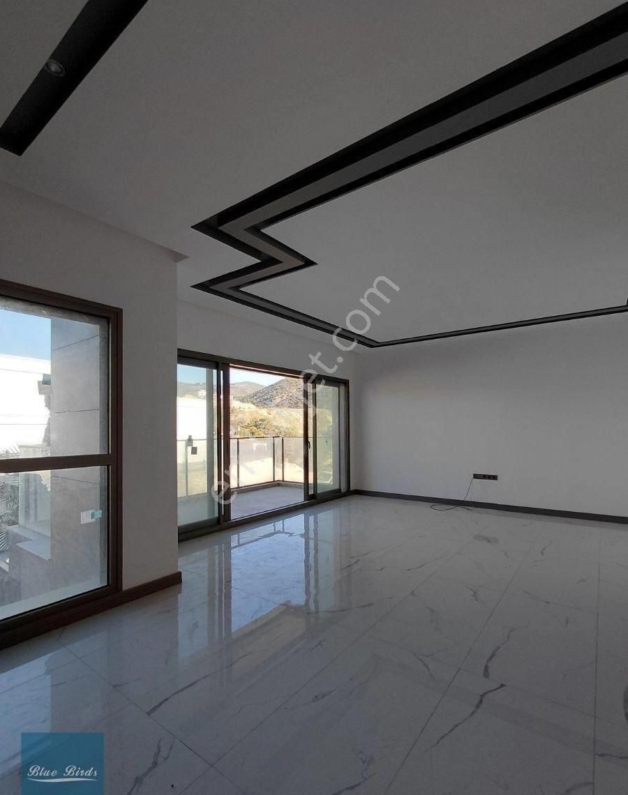 Kuşadası.satıkıl Ege Mahallesinde Lüks Site İçi Yüksek 1. Kat - Görsel 10