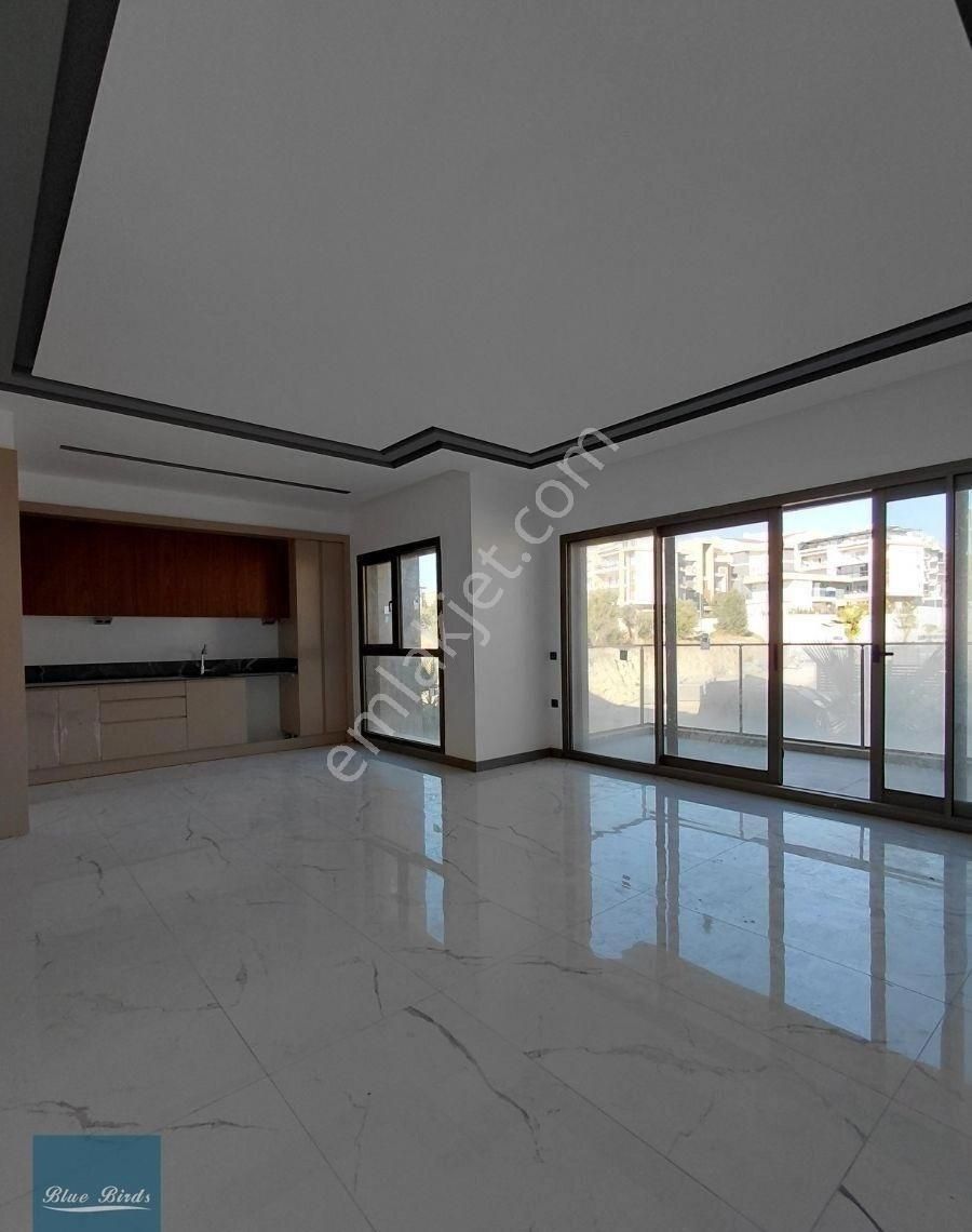 Kuşadası.satıkıl Ege Mahallesinde Lüks Site İçi Yüksek 1. Kat - Görsel 7