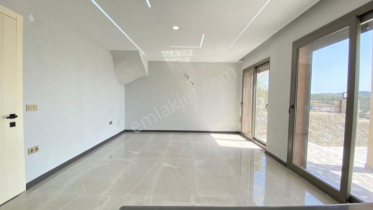 Didim Akbükte Kesintisiz Deniz Manzaralı, Havuzlu Lüks Müstakil - Görsel 21