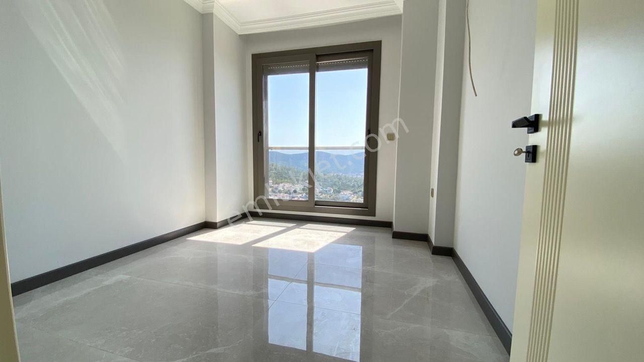 Didim Akbükte Kesintisiz Deniz Manzaralı, Havuzlu Lüks Müstakil - Görsel 22