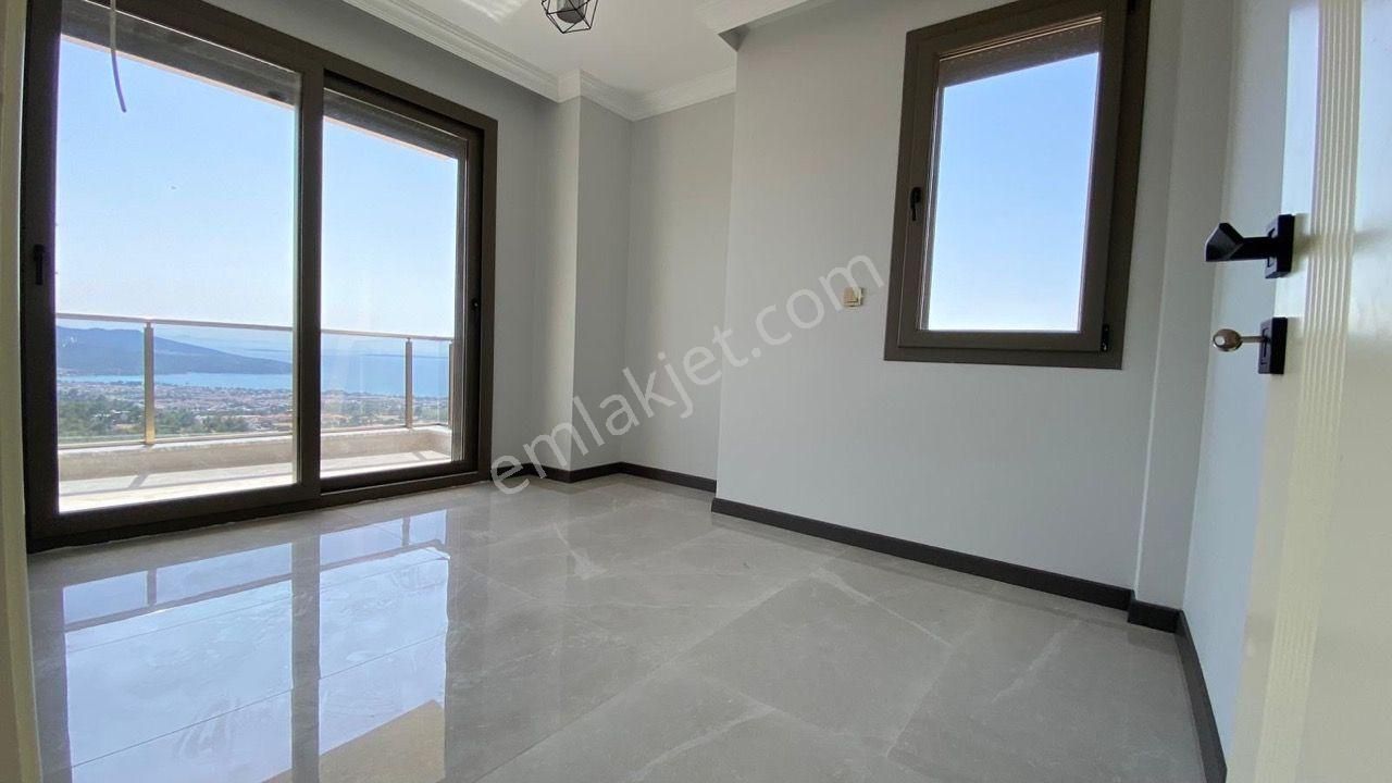 Didim Akbükte Kesintisiz Deniz Manzaralı, Havuzlu Lüks Müstakil - Görsel 27