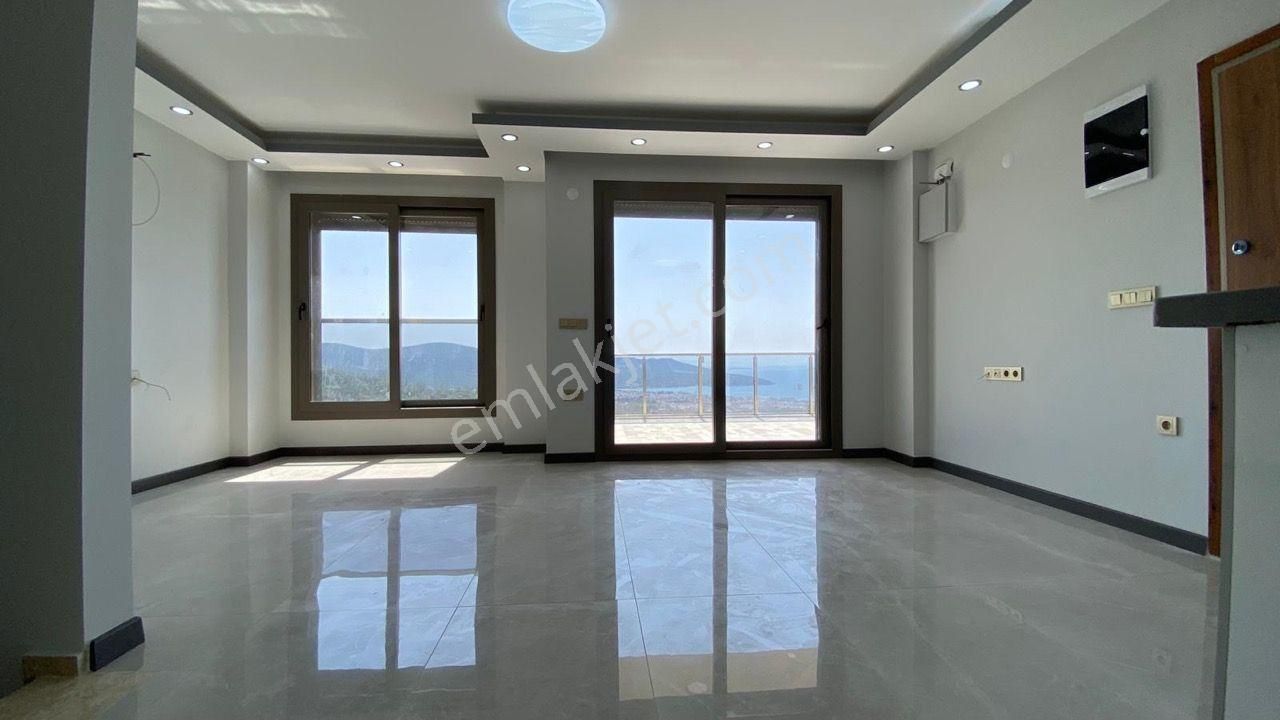 Didim Akbükte Kesintisiz Deniz Manzaralı, Havuzlu Lüks Müstakil - Görsel 17