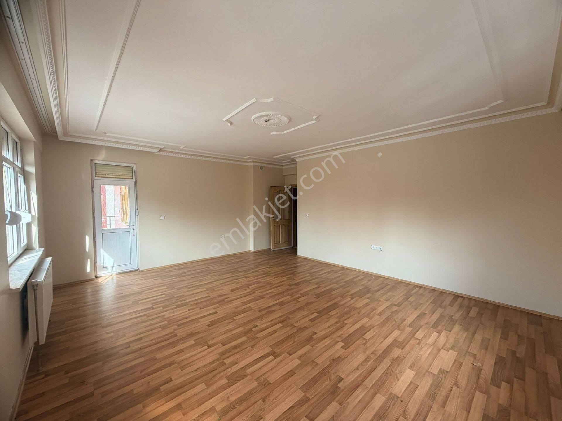 Fadim Cam Gayrimenkul Den Hüsamettin Çelebi Mh. Satılık 4+1 Arakat Daire - Görsel 4