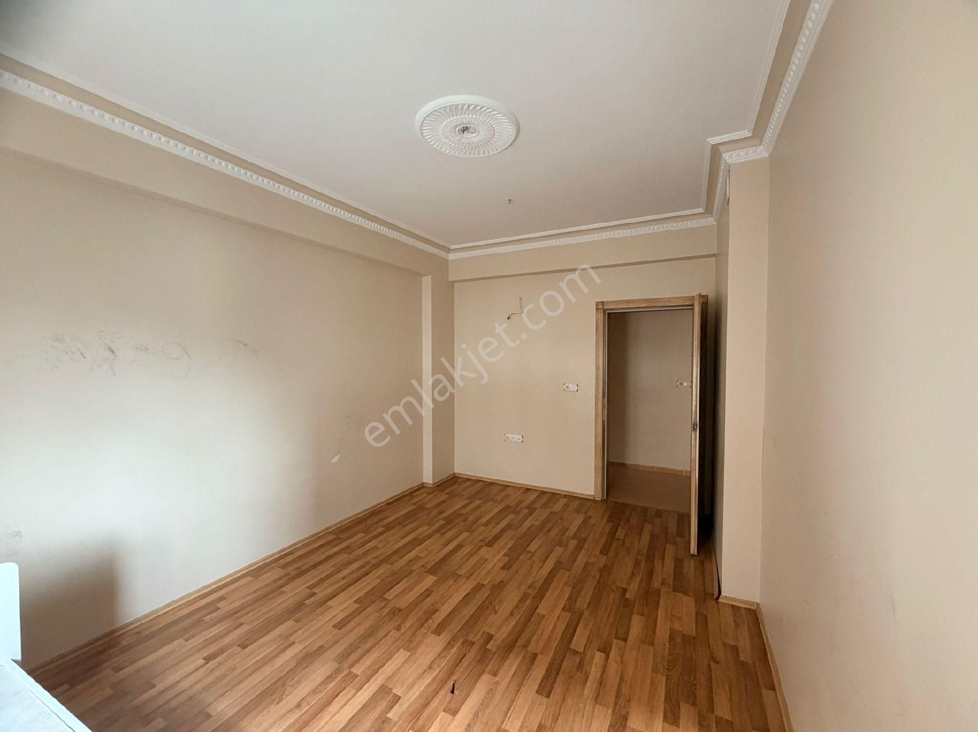 Fadim Cam Gayrimenkul Den Hüsamettin Çelebi Mh. Satılık 4+1 Arakat Daire - Görsel 24