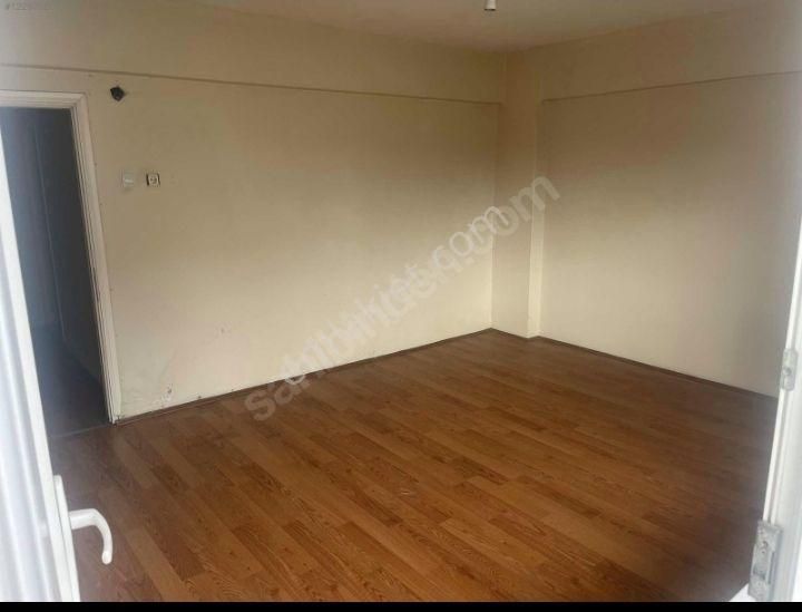 Bursa İnegöl Yenice Mah 165 M2 3+1 31 Üzeri 4. Kat Takassız Satılık Daire