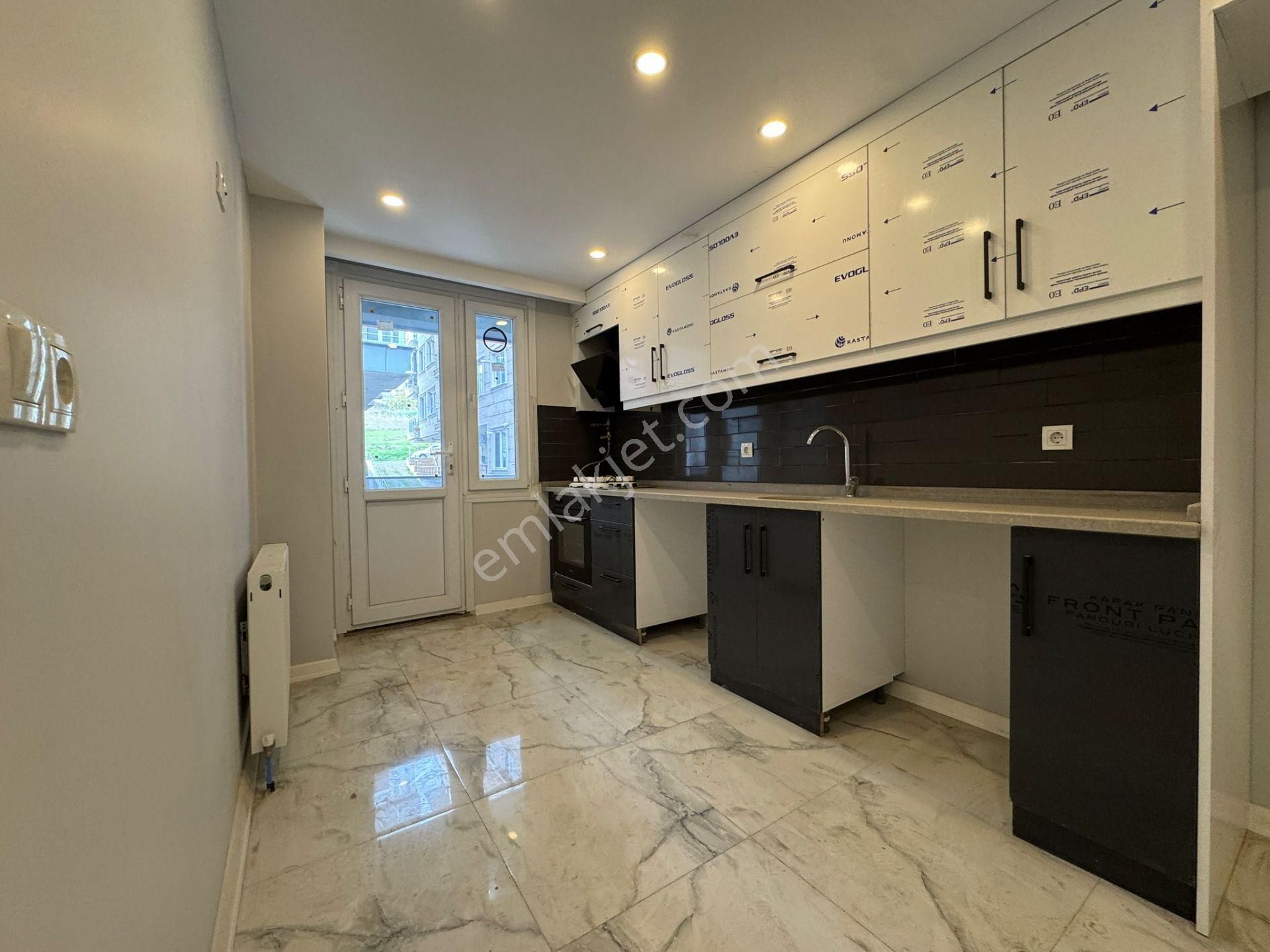 Beylikdüzü Yakuplu Da Satılık 2+1 Arakat Metrobüse Yürüme 15 Dk - Görsel 13