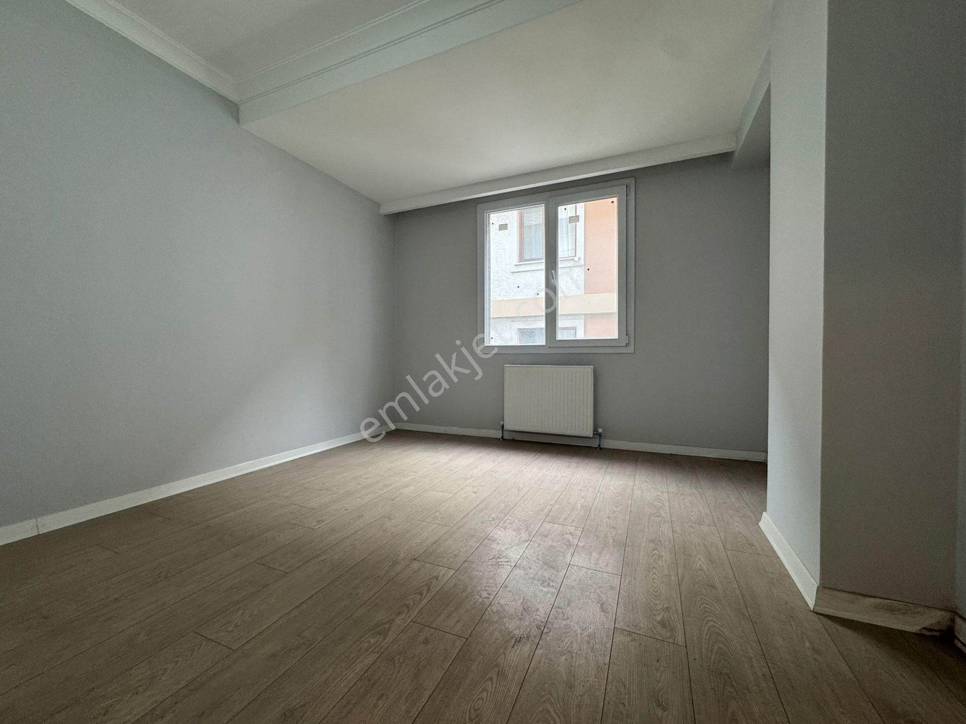 Beylikdüzü Yakuplu Da Satılık 2+1 Arakat Metrobüse Yürüme 15 Dk - Görsel 20