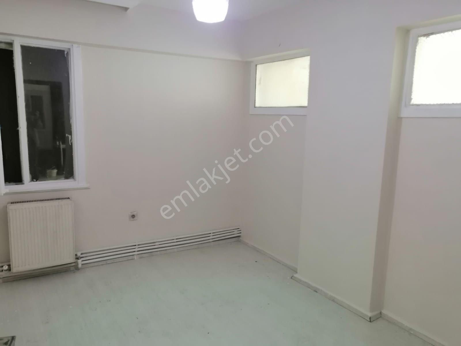 Konak İnönü Caddesi Üzeri Kombili Kiralık 3+1 Daire - Görsel 11