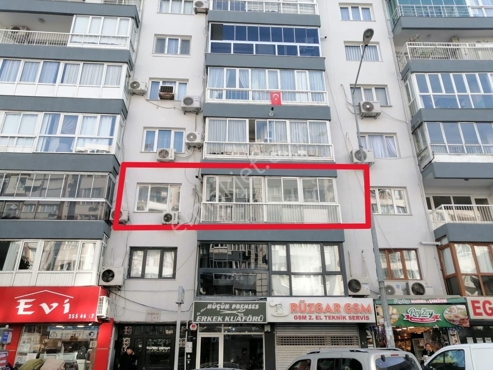 Konak İnönü Caddesi Üzeri Kombili Kiralık 3+1 Daire - Görsel 16