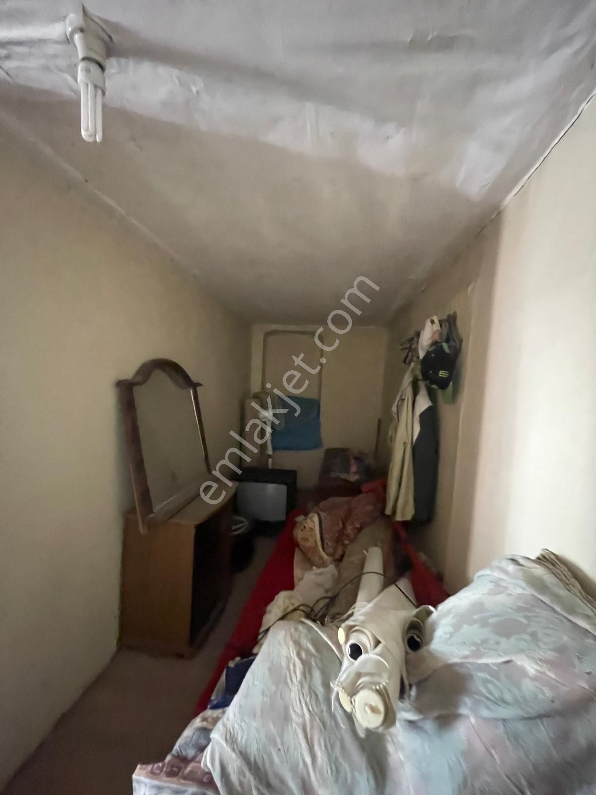 Ayvalık Merkez'de 2 Katlı 2+1 Kagir Ev İle İmarlı Arsa - Görsel 25