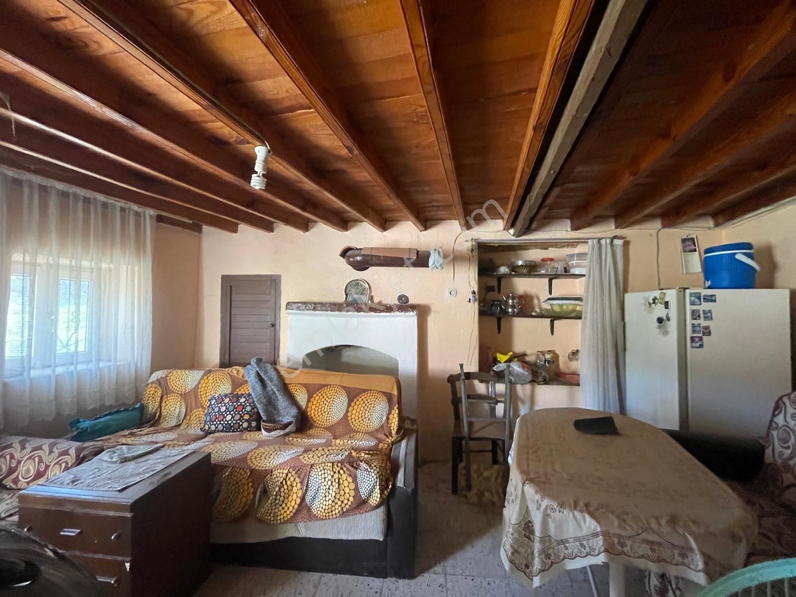 Ayvalık Merkez'de 2 Katlı 2+1 Kagir Ev İle İmarlı Arsa - Görsel 8