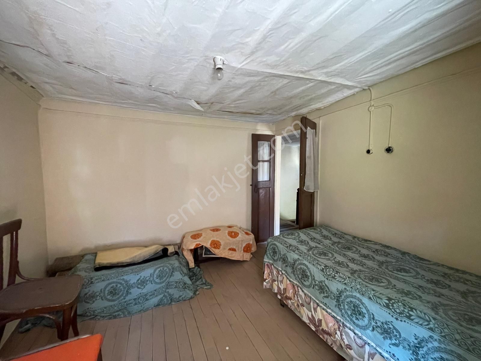 Ayvalık Merkez'de 2 Katlı 2+1 Kagir Ev İle İmarlı Arsa - Görsel 30